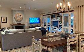 2 Rawdons Country Estate